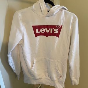 levi’s sweatshirt